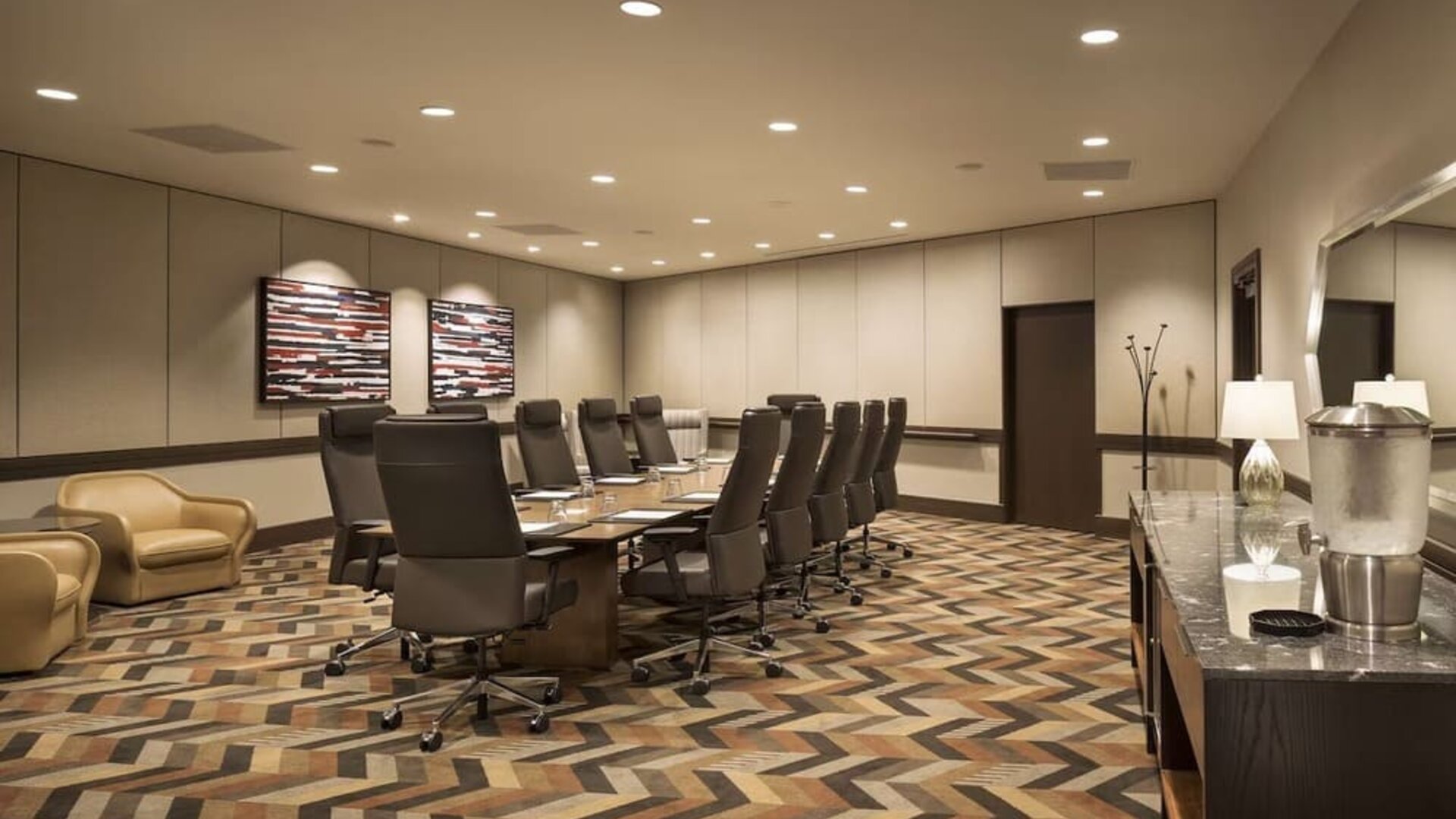 Spacious meeting room at Hyatt Regency San Francisco.