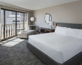 Day use room with natural light at Hyatt Regency San Francisco.