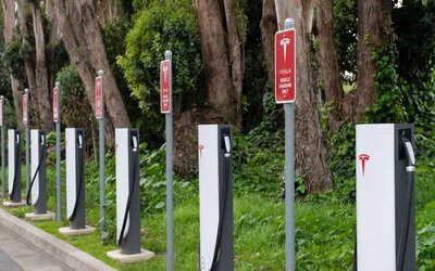 EV charging available at Embassy Suites by Hilton San Francisco Airport.