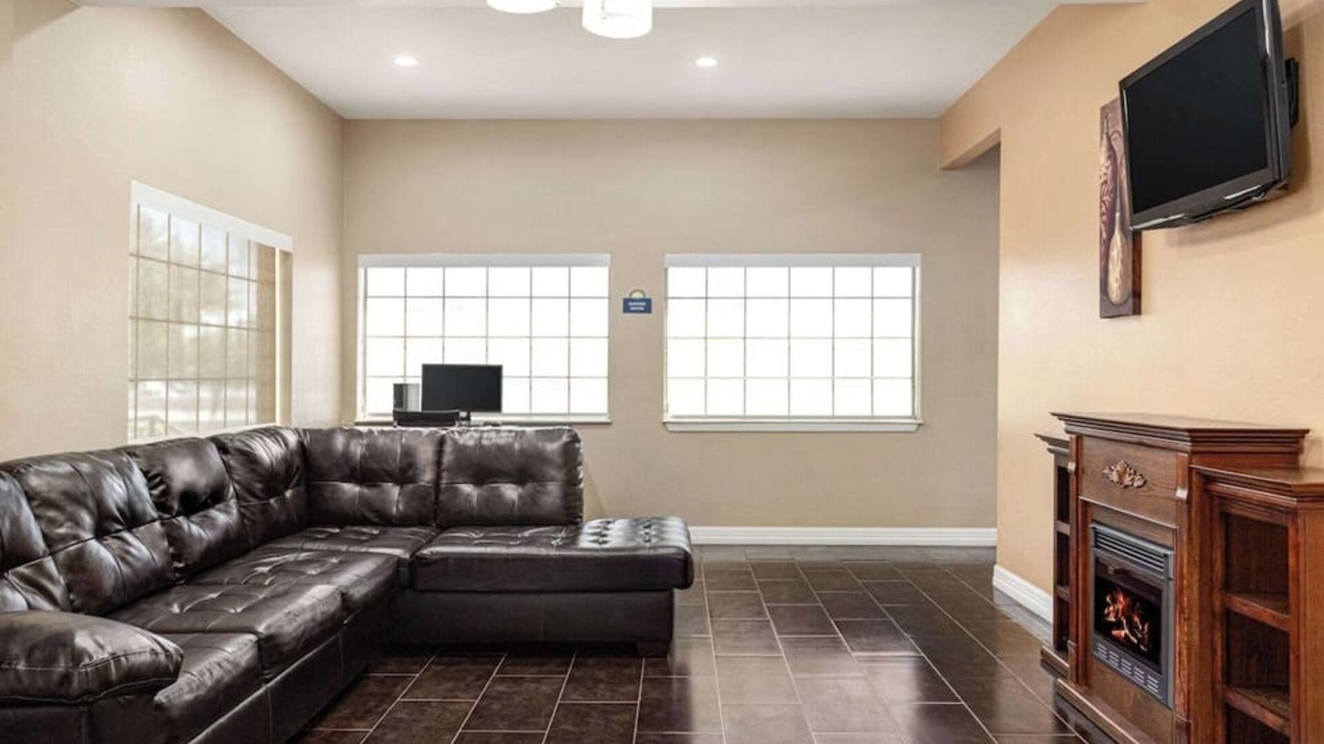 Lounge at Days Inn By Wyndham San Antonio Near Fiesta Park.