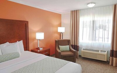 Day use room at The Hills Inn Eagle Rock.