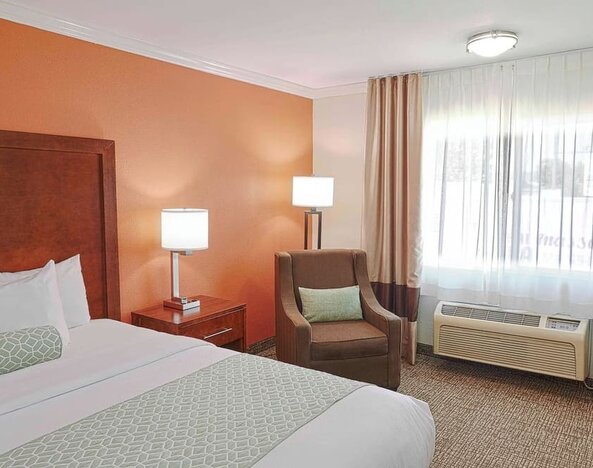 Day use room at The Hills Inn Eagle Rock.