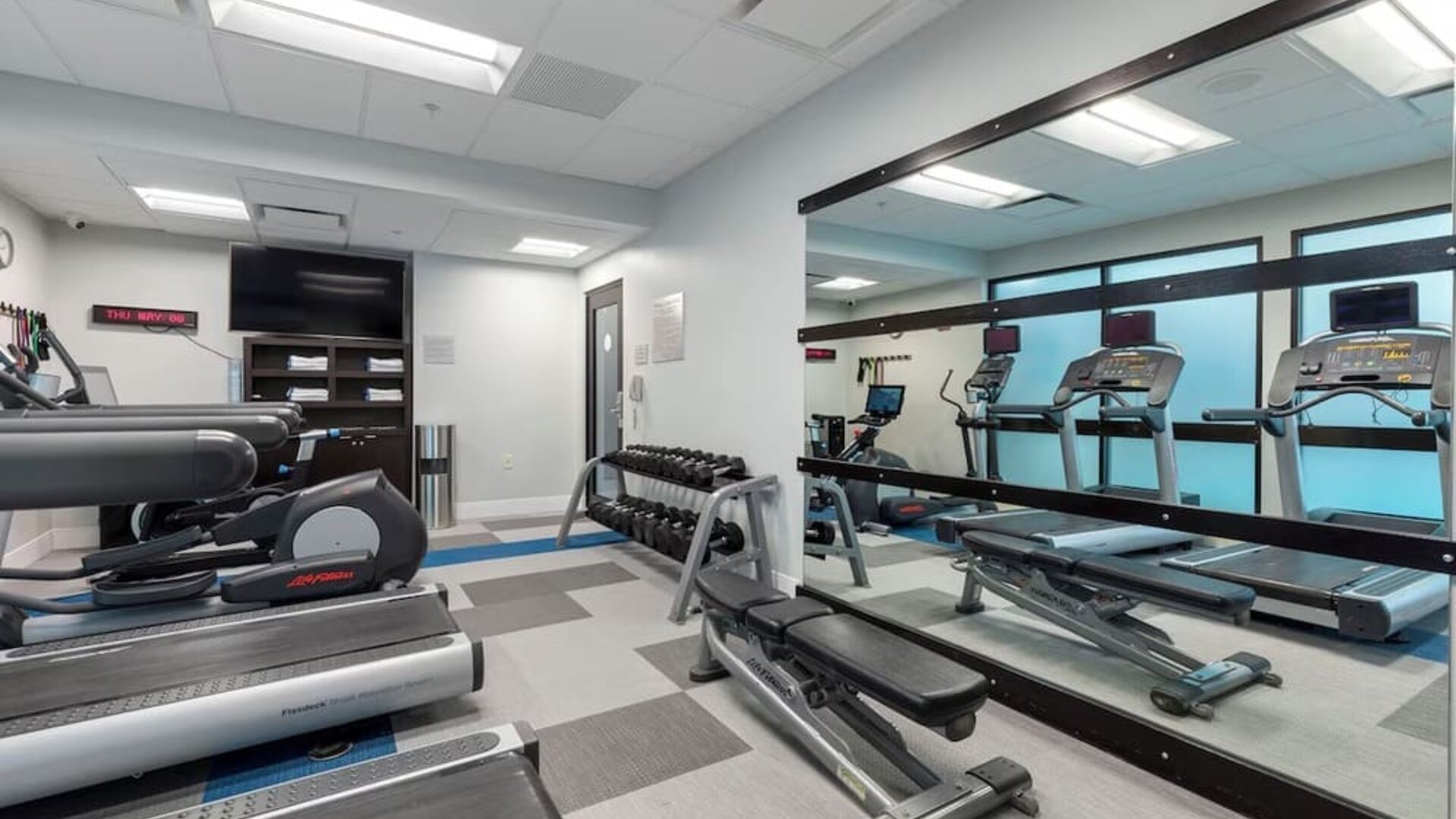 Fitness center at Best Western Plus Elgin - Chicago.