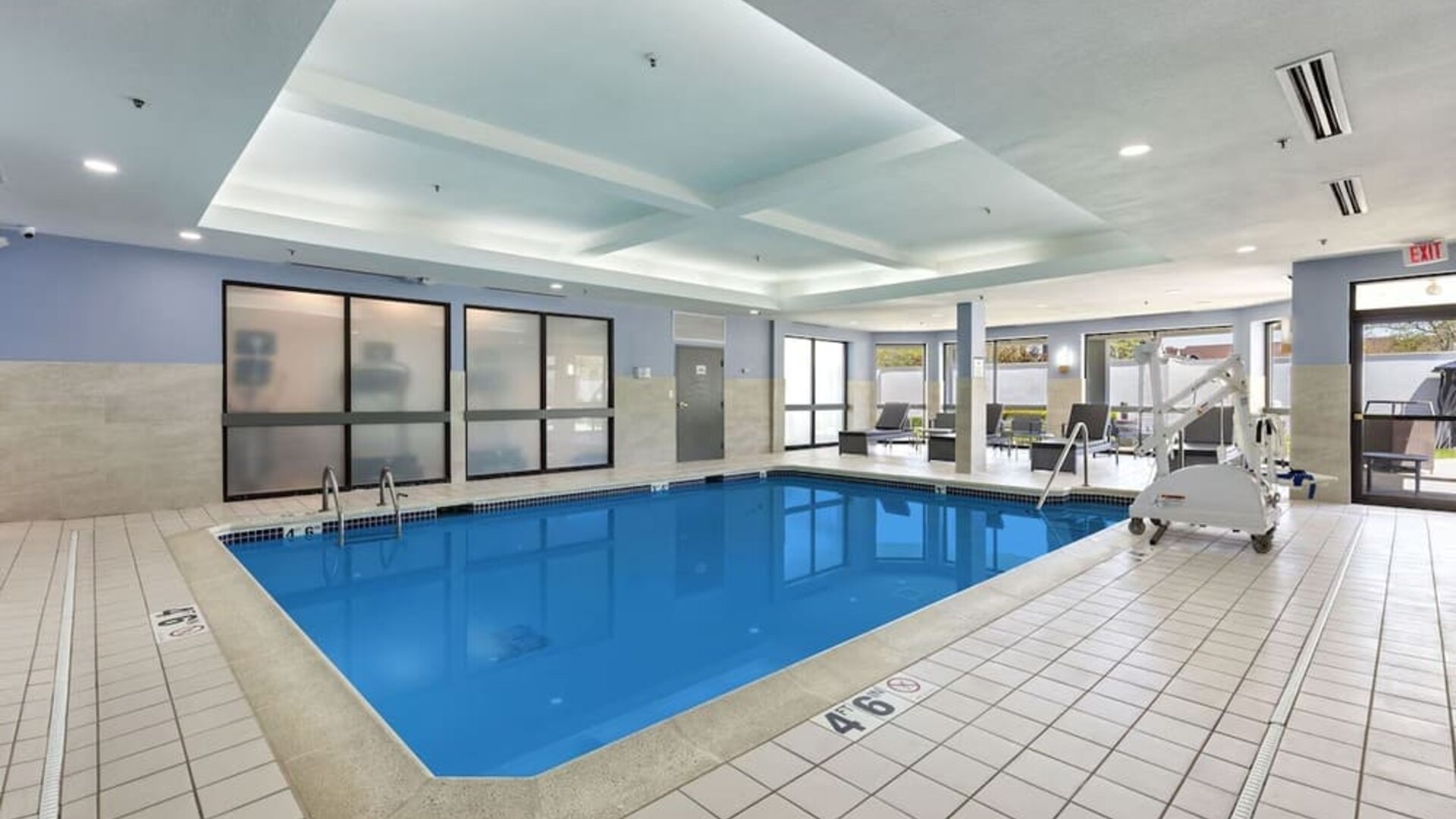 Indoor pool at Best Western Plus Elgin - Chicago.