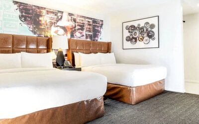 Day use twin room at Montrose At Beverly Hills.
