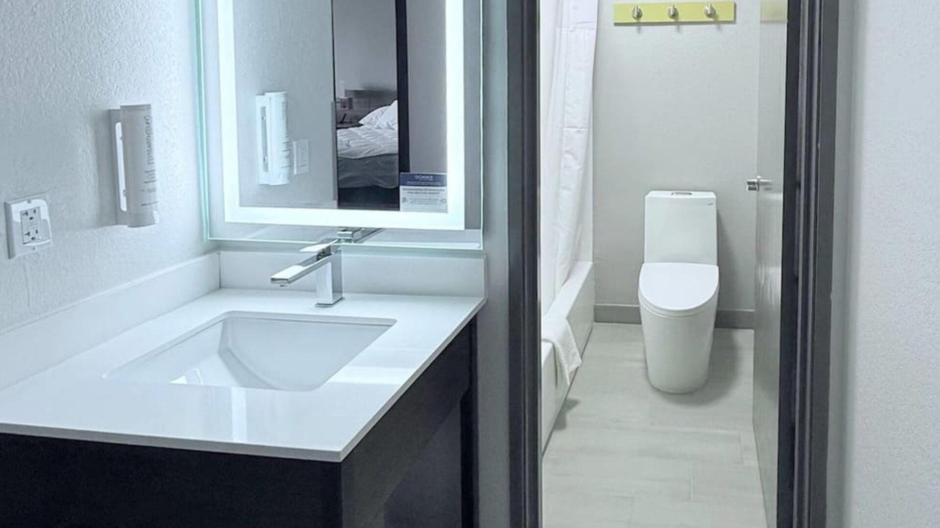 Guest bathroom at Clarion Pointe.