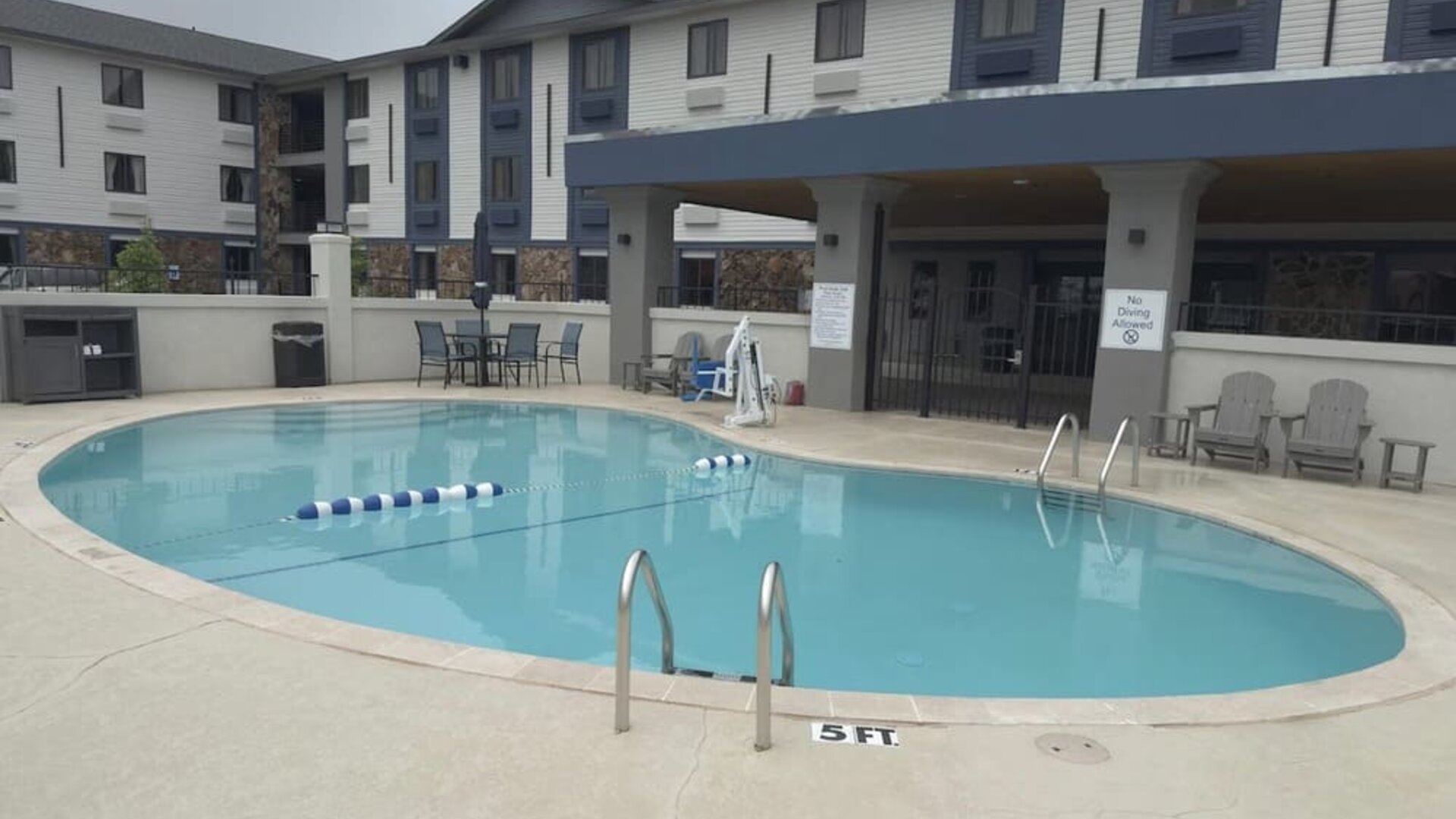 Outdoor pool at Clarion Pointe.