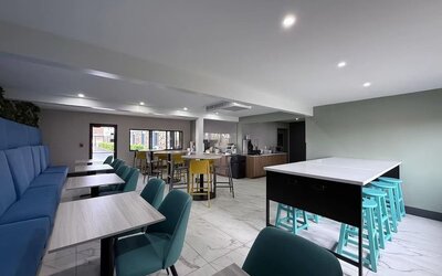 Dining room at Clarion Pointe.