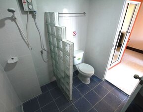 Guest bathroom at Walking Street Guest House.