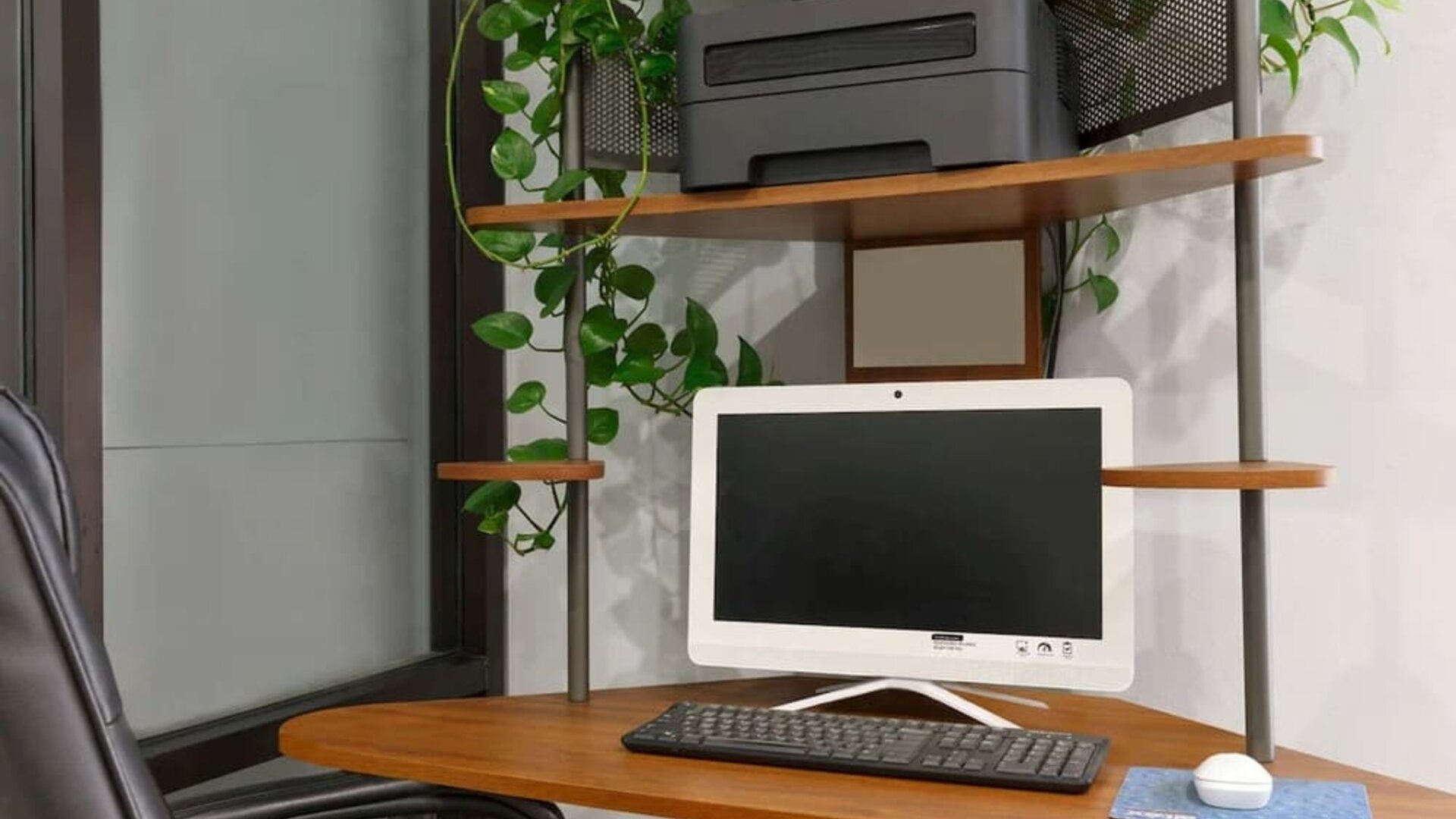 Business center at Super 8 By Wyndham Universal City.