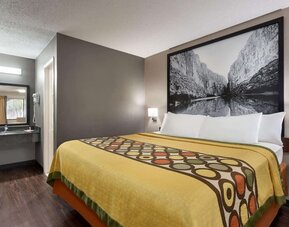 Day use room at Super 8 By Wyndham Universal City.
