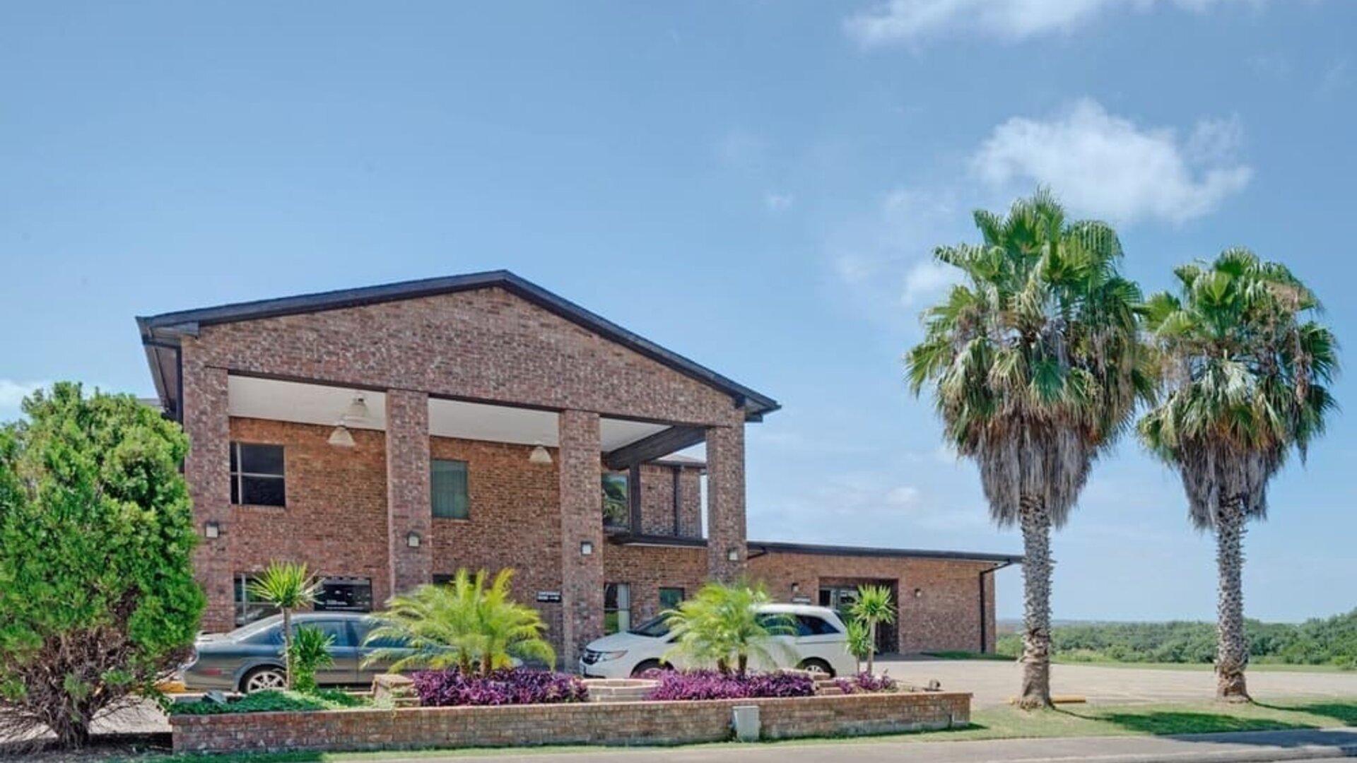 Parking available at Super 8 By Wyndham Universal City.