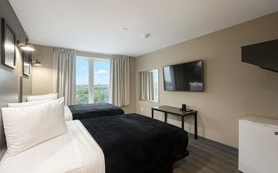 Double room at LIV Hotel Bronx.