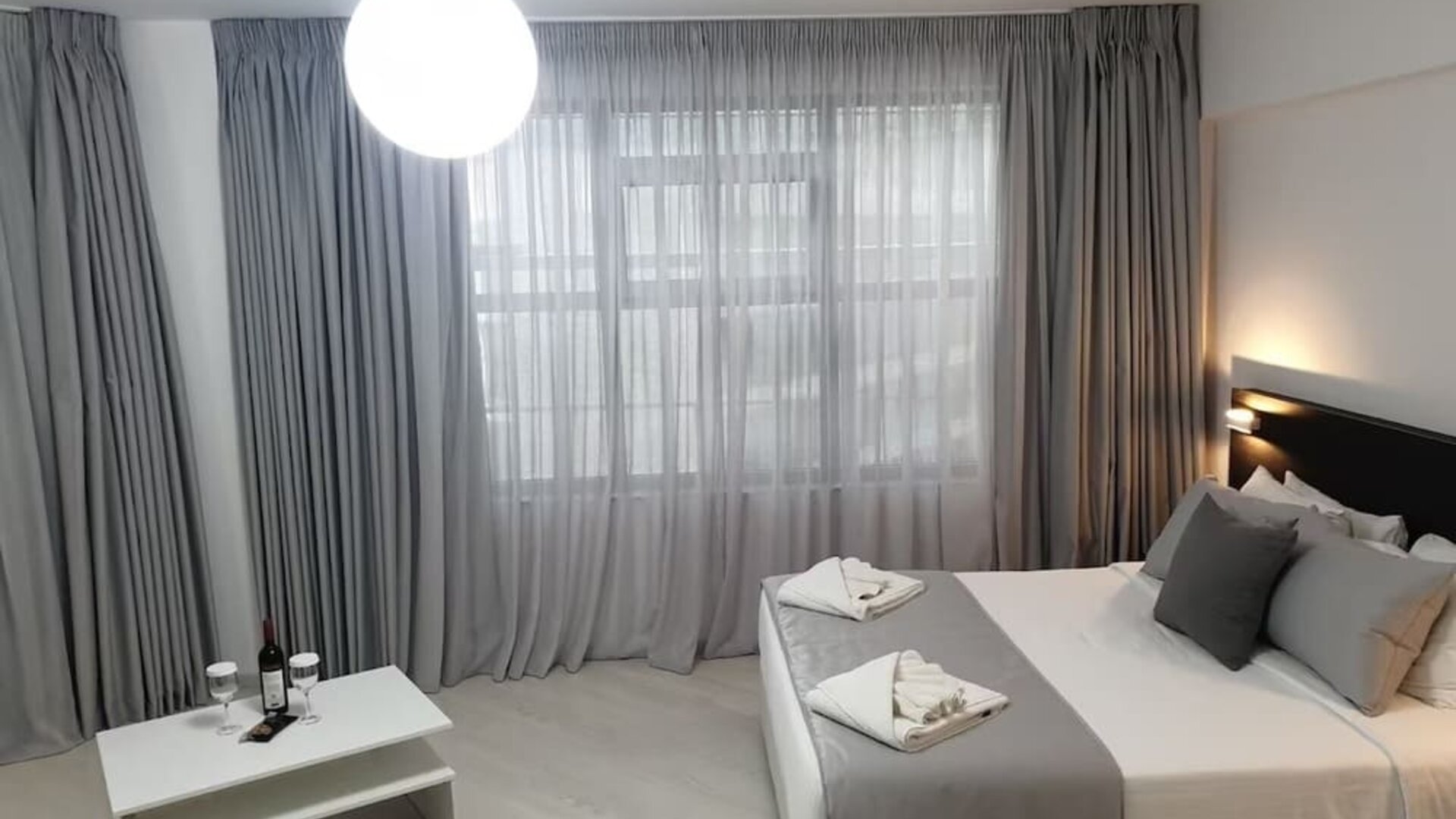 Day use room at Boss Boutique Athens.