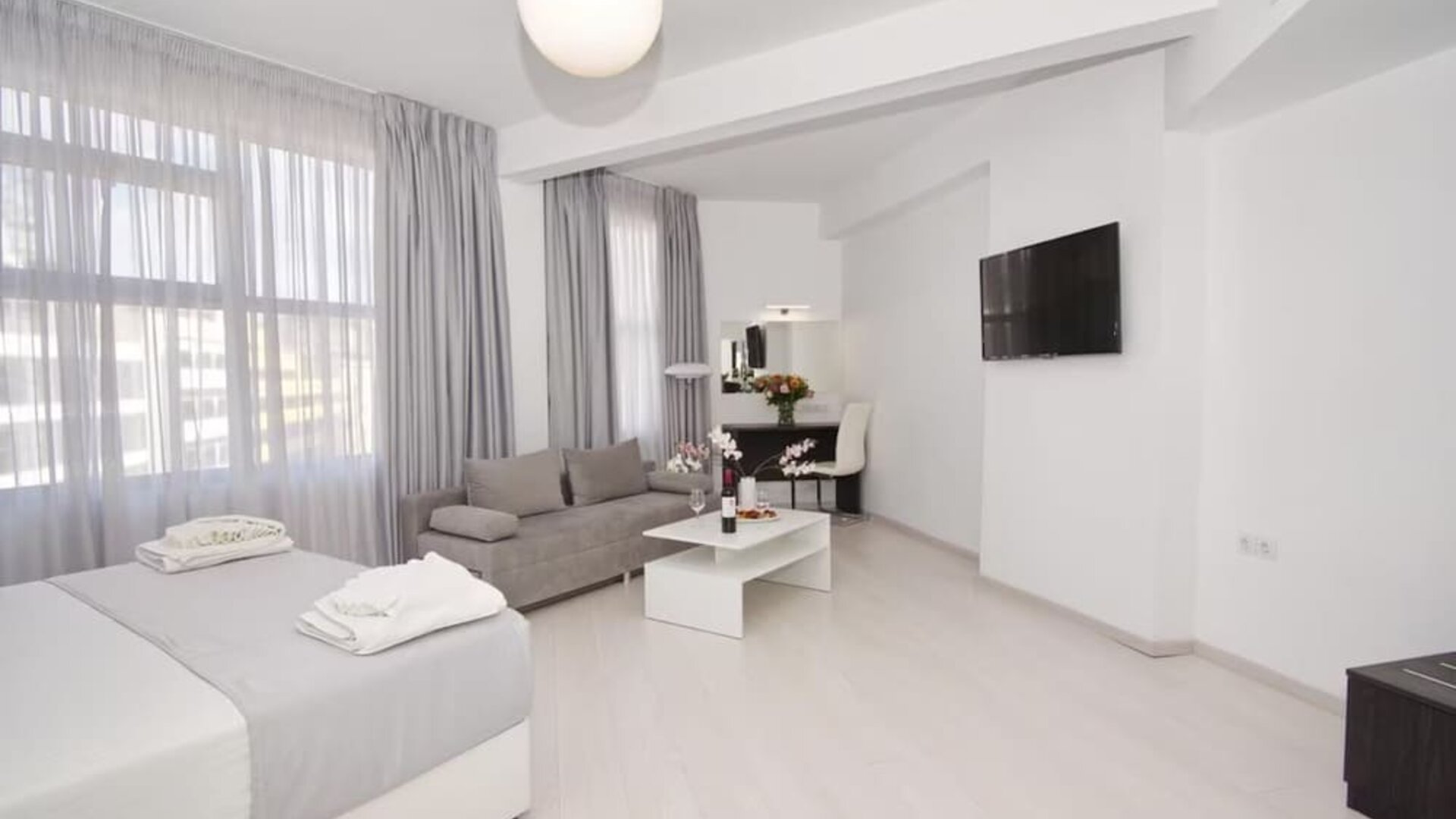 Day use room at Boss Boutique Athens.