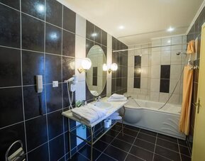 Guest bathroom at Delphi Art Hotel.