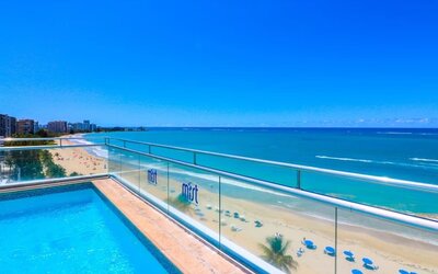 Outdoor pool at Aire De O:live.