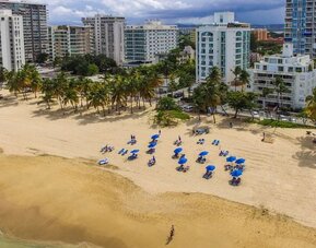 Beach access at Aire De O:live.