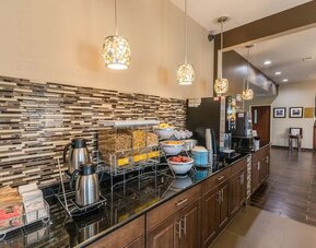 Breakfast available at Comfort Inn & Suites North Aurora - Naperville.