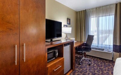 Day use room at Comfort Inn & Suites North Aurora - Naperville.