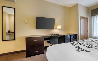 Day use room at Sleep Inn & Suites Port Charlotte - Punta Gorda.