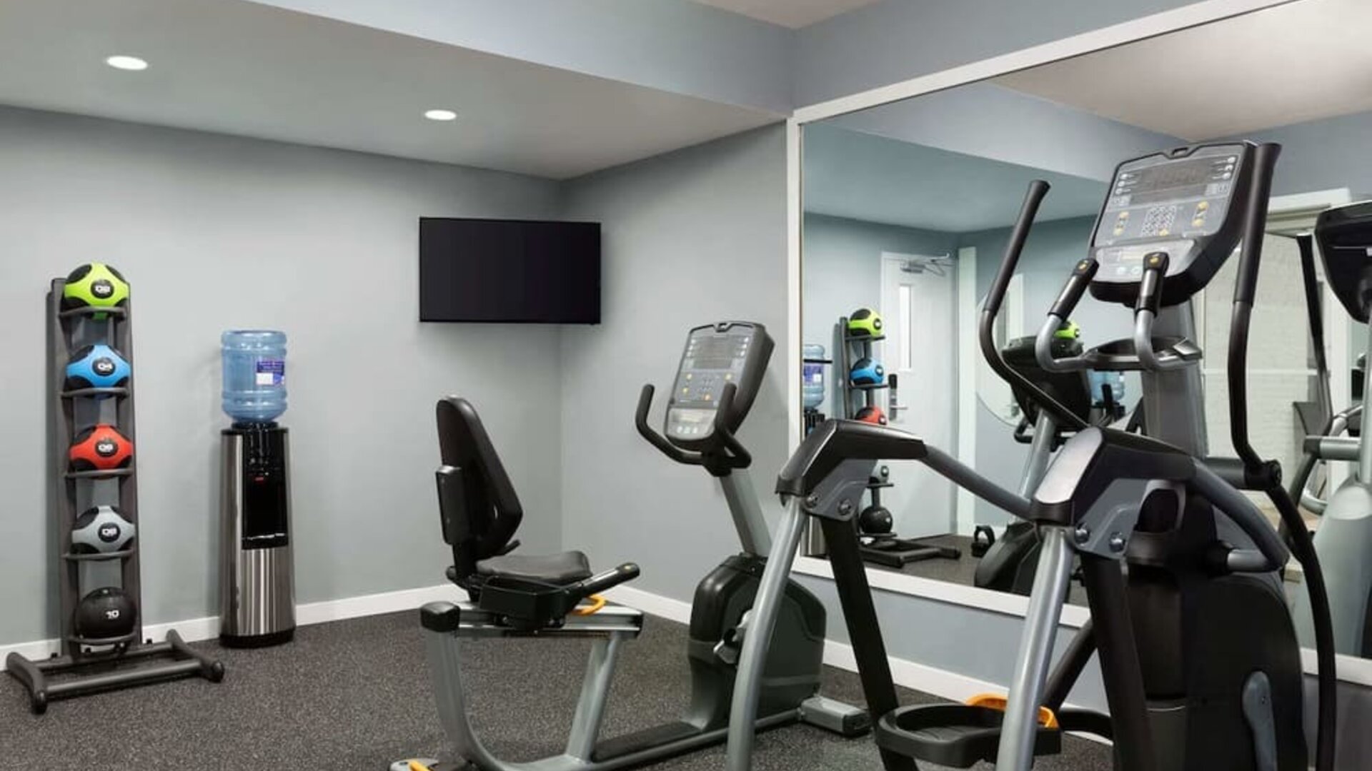 Gym at Days Inn By Wyndham Saint John New Brunswick.