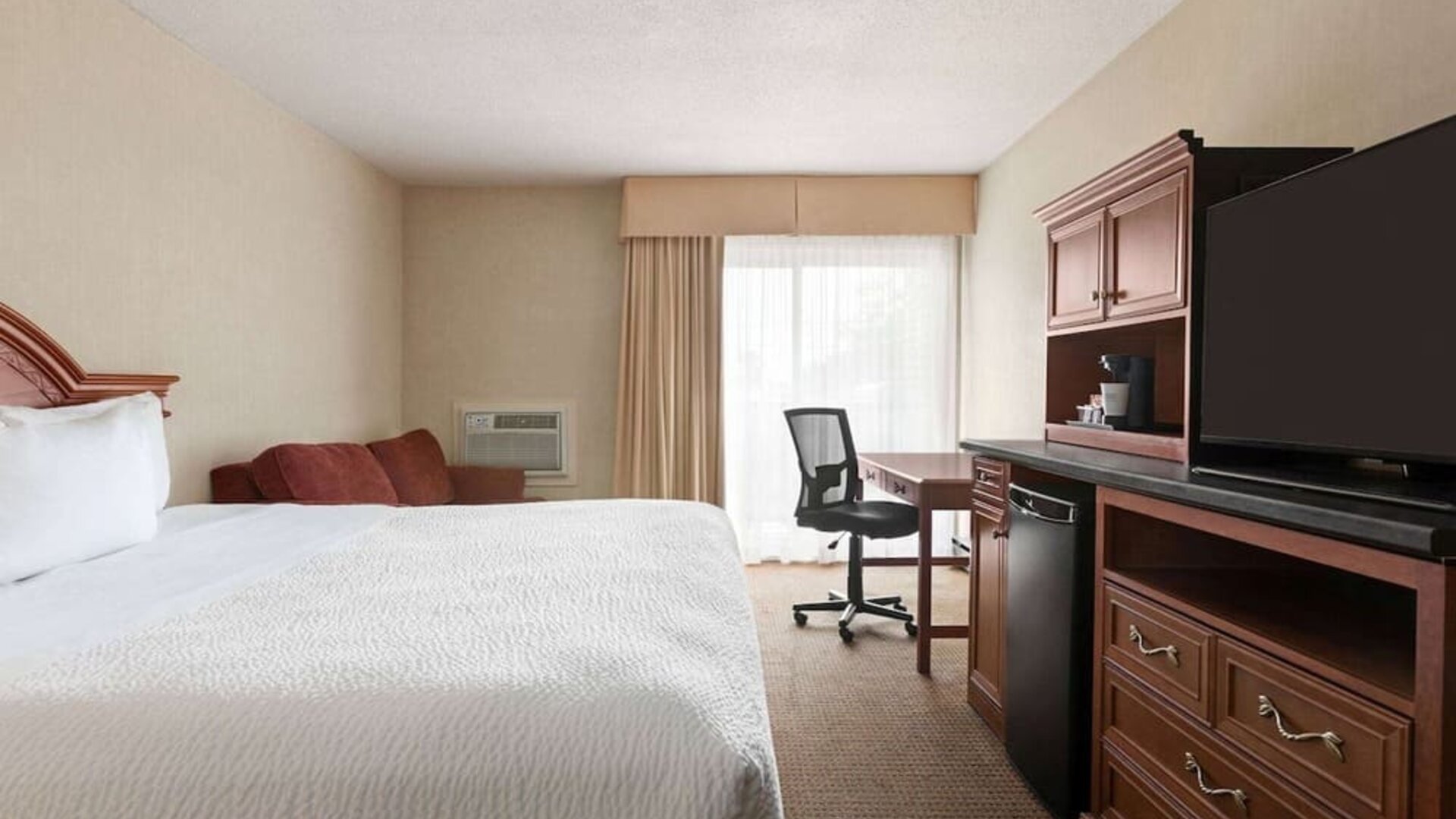Day use room at Days Inn By Wyndham London.