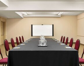 Meeting room at Days Inn By Wyndham London.