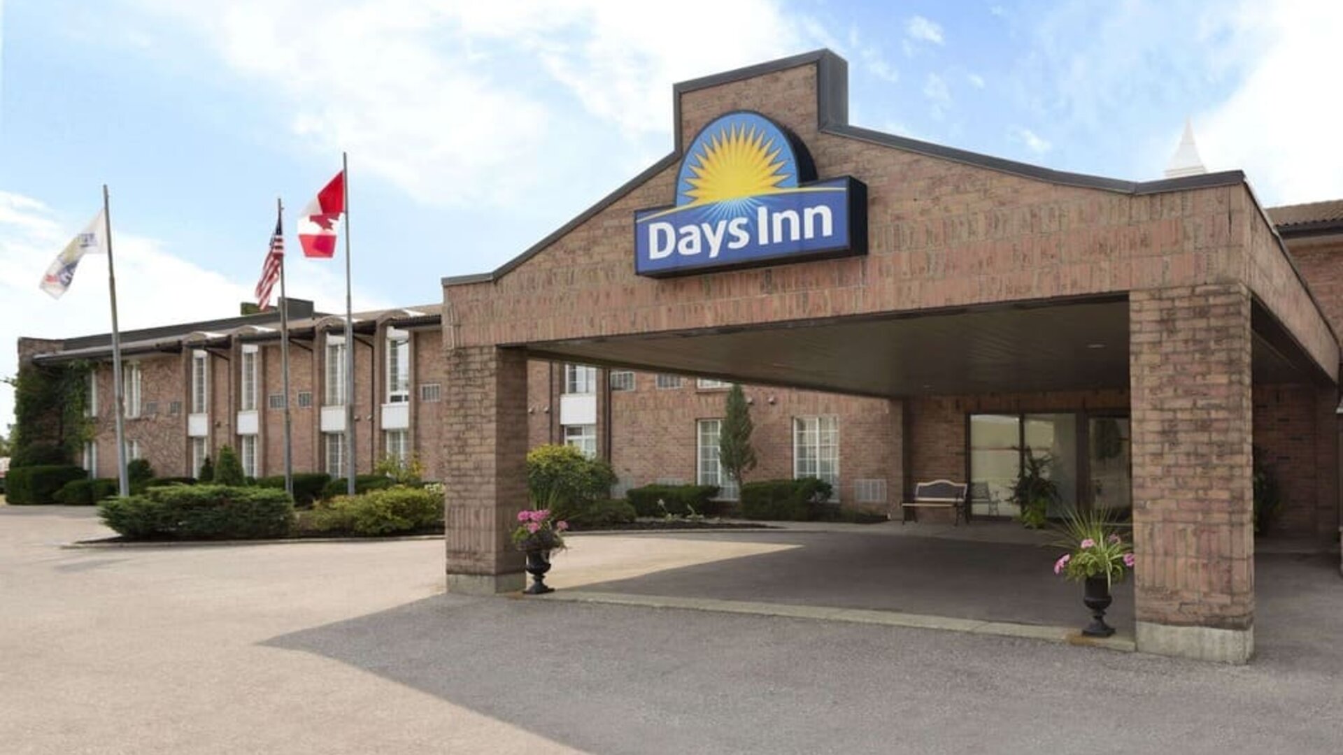Hotel exterior at Days Inn By Wyndham Brantford.