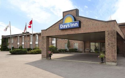 Hotel exterior at Days Inn By Wyndham Brantford.