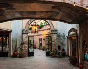 Hotel Plaza Central Canning