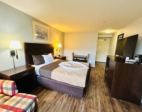 Day use room at Coratel Inn And Suites By Jasper Ocean Shores.