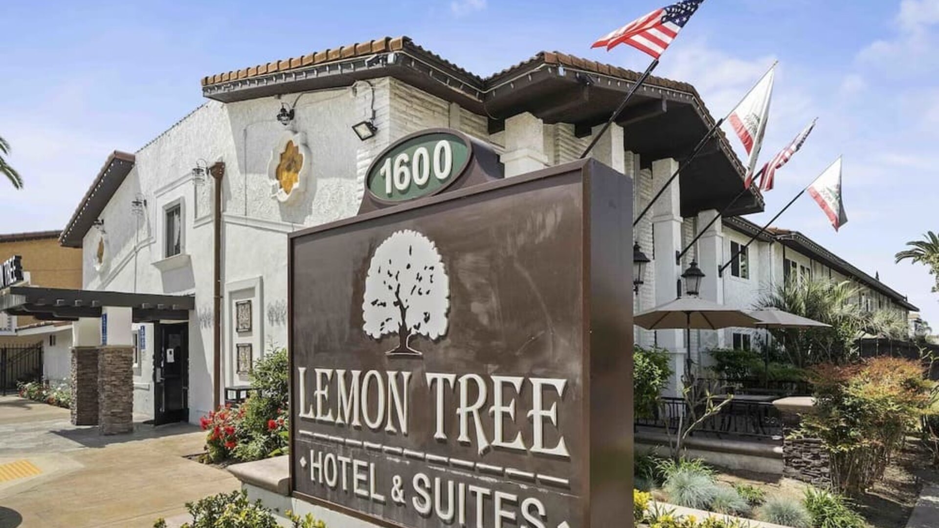 Hotel exterior at Lemon Tree Hotel & Suites Anaheim.