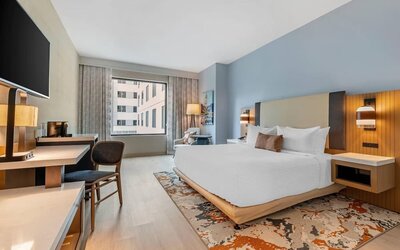 Cambria Hotel Austin Downtown