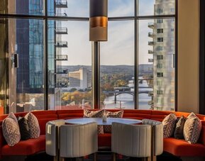 Cambria Hotel Austin Downtown