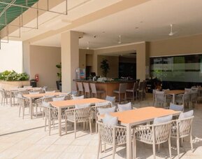 Waymore Hotel Spa & Casino