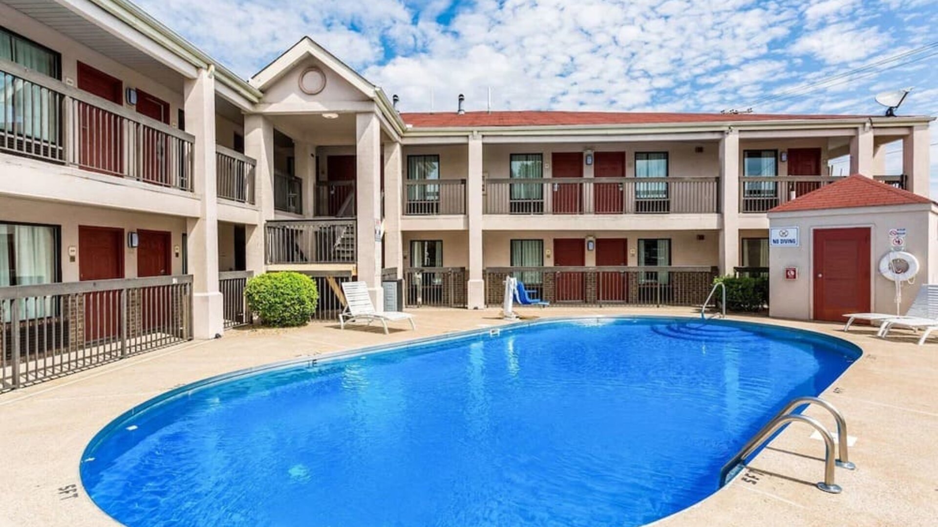 Outdoor pool at Econo Lodge Inn & Suites Murfreesboro Shopping District.