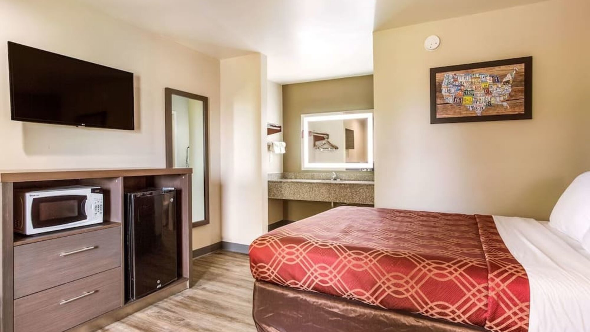 Day use room at Econo Lodge Inn & Suites Murfreesboro Shopping District.
