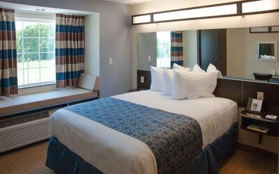 Day use room at WeStay Suites Belle Chasse.