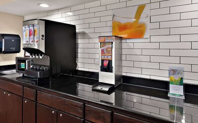 Dining room at Quality Inn Memphis Northeast Near I-40.