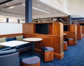 Coworking space at Courtyard By Marriott Columbus Worthington.