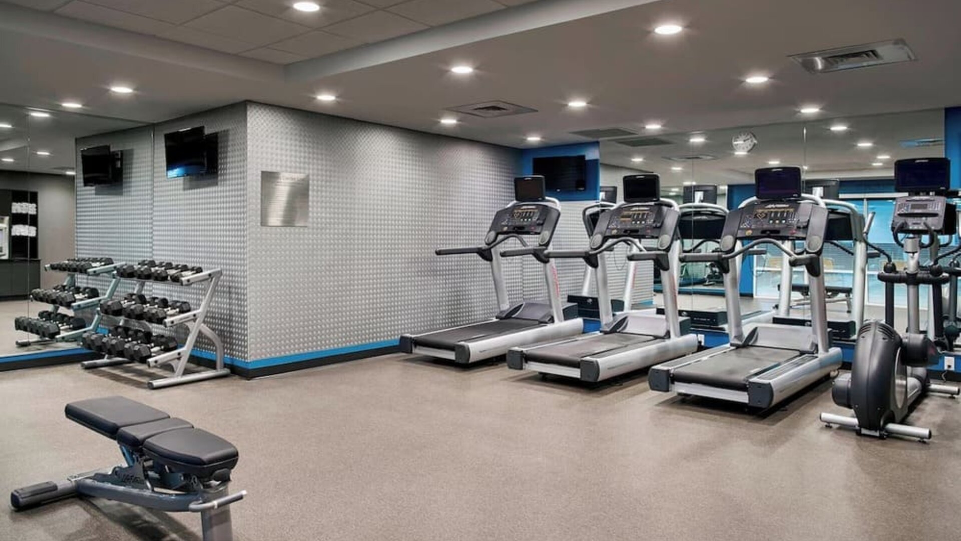 Fitness center at Fairfield Inn & Suites By Marriott Alexandria.