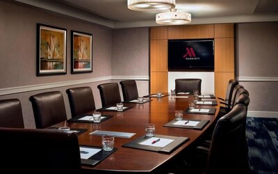 Professional meeting room at Boston Marriott Newton.