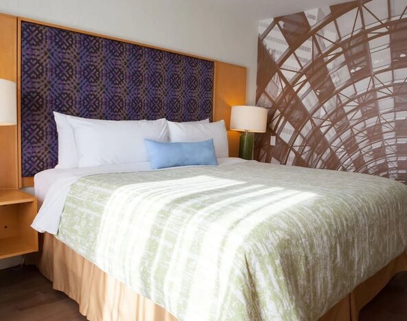 Day use room at Best Western Premier Toronto Airport Carlingview.