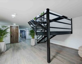 XLiving Host & Rooms