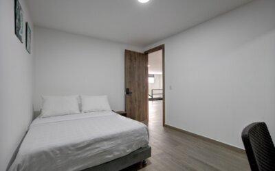 XLiving Host & Rooms