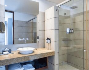 DoubleTree by Hilton Bogotá Calle 100