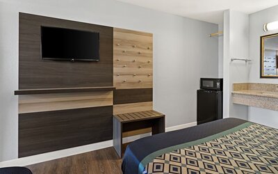 Day use room at Bay Breeze Inn.