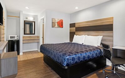 Day use room at Bay Breeze Inn.