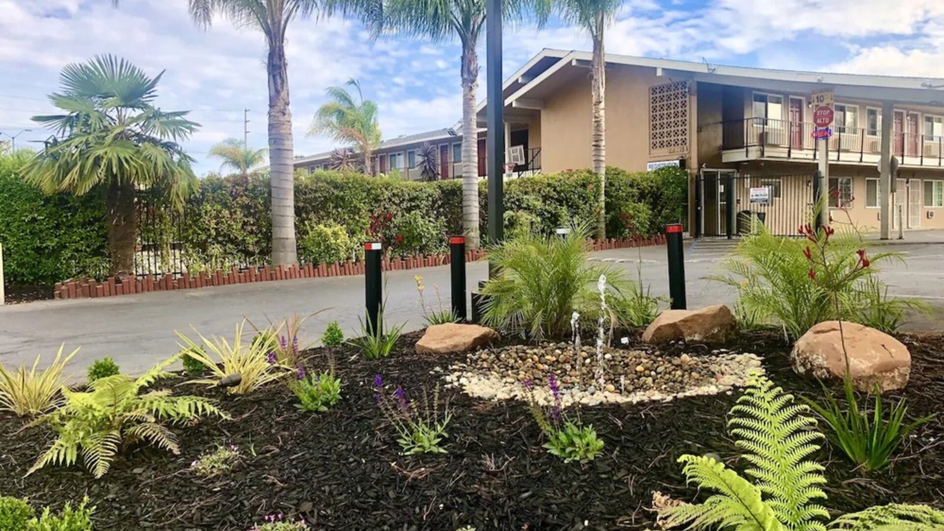 Property outdoor at Bay Breeze Inn.